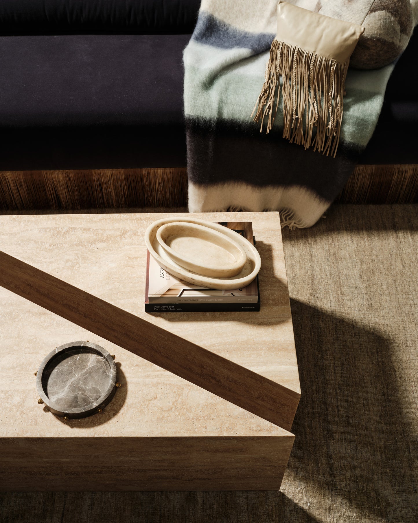 Bolt Tray - Emperador