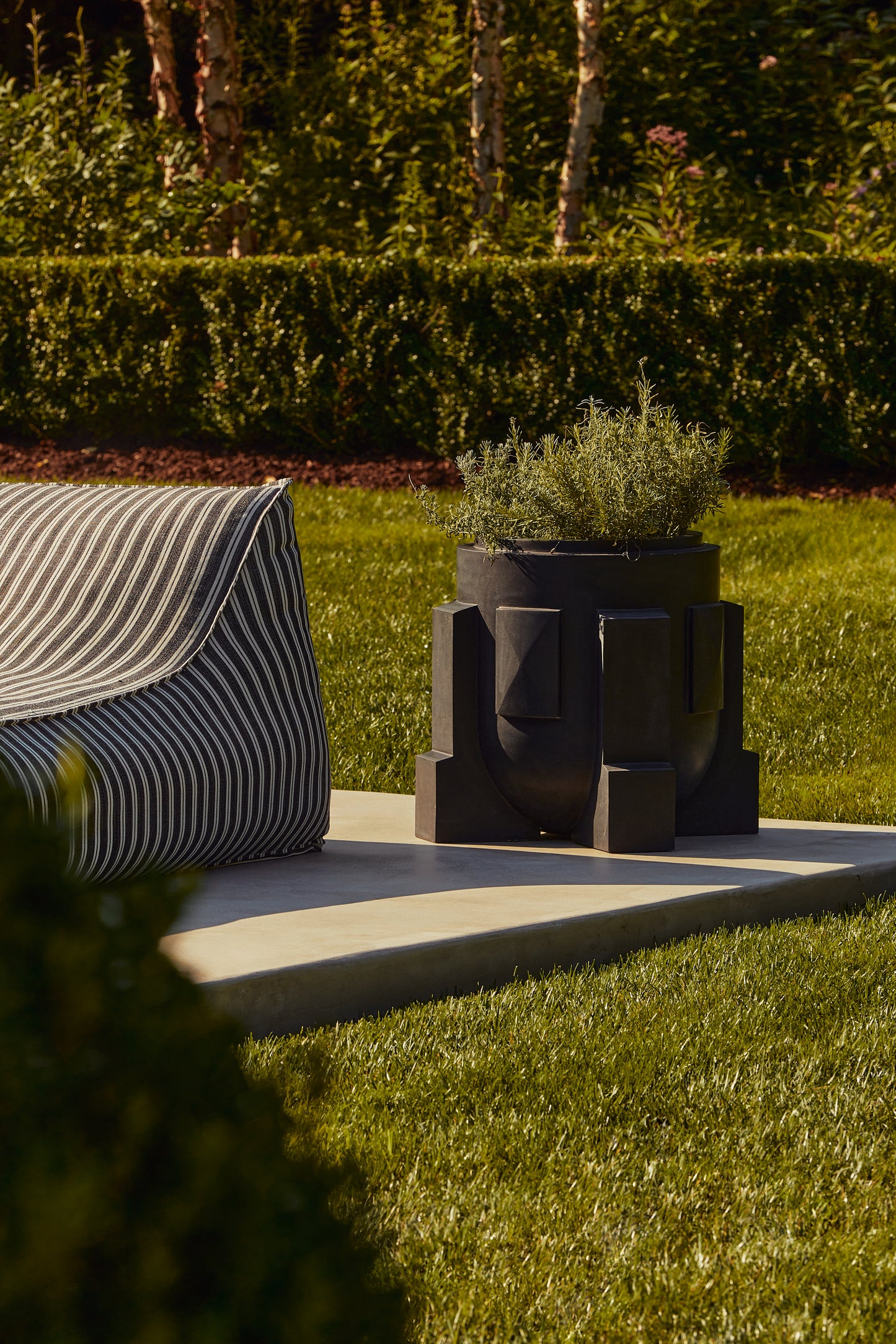 Planter 1 Icelandic Basalt